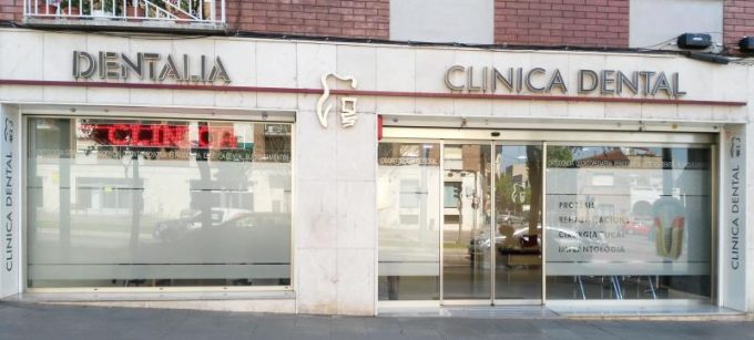 guia33-cornella-clinica-dental-clinica-dental-dentalia-cornella-14450.jpg