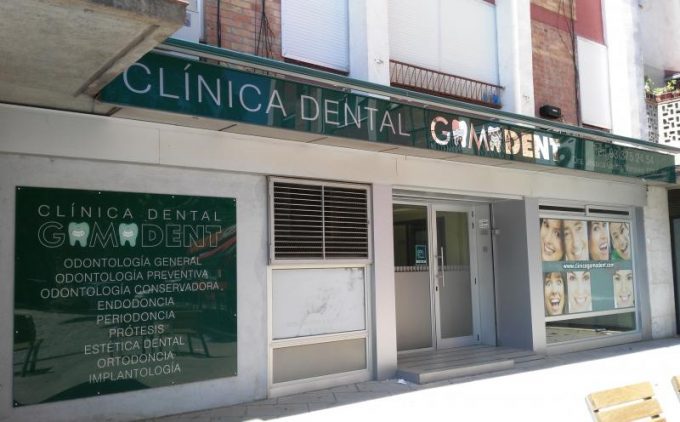 guia33-cornella-clinica-dental-clinica-dental-gamadent-cornella-15413.jpg