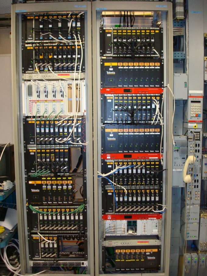 guia33-esplugues-de-llobregat-antenas-esplu-electronica-s-l-4406.jpg